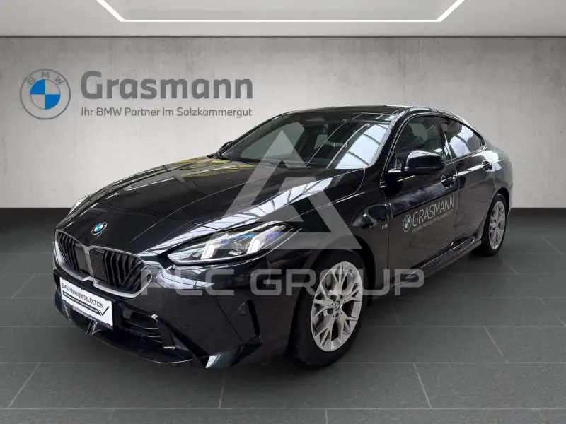 2025 BMW 220