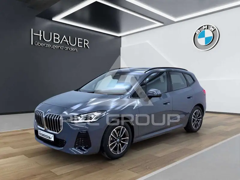 2025 BMW 220