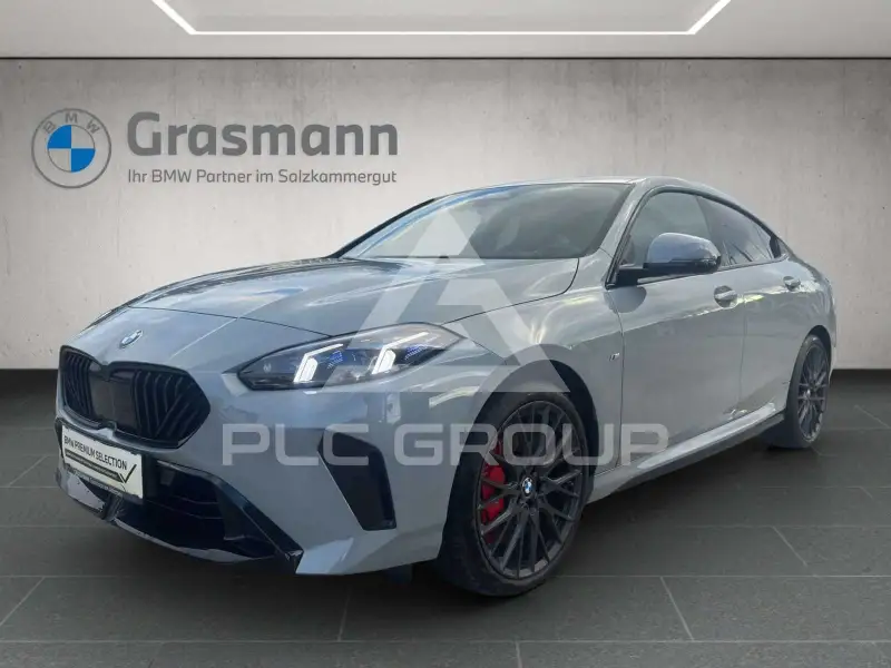 2025 BMW 220