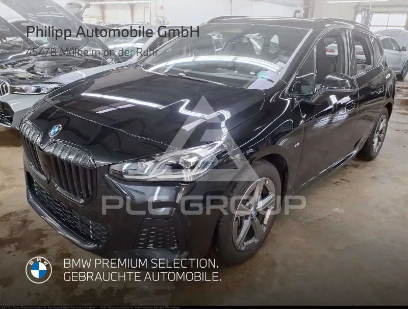 2025 BMW 220