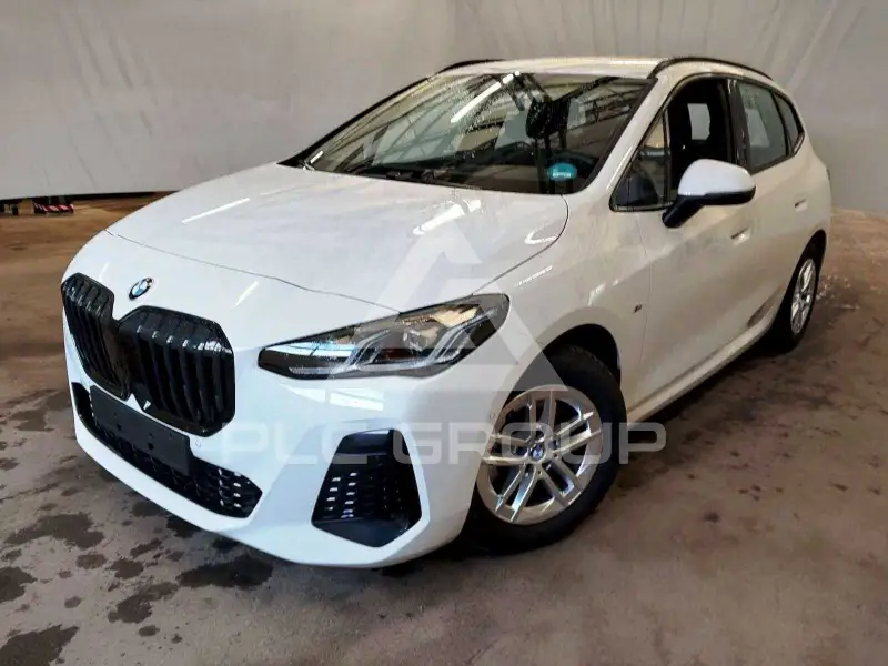 2025 BMW 220