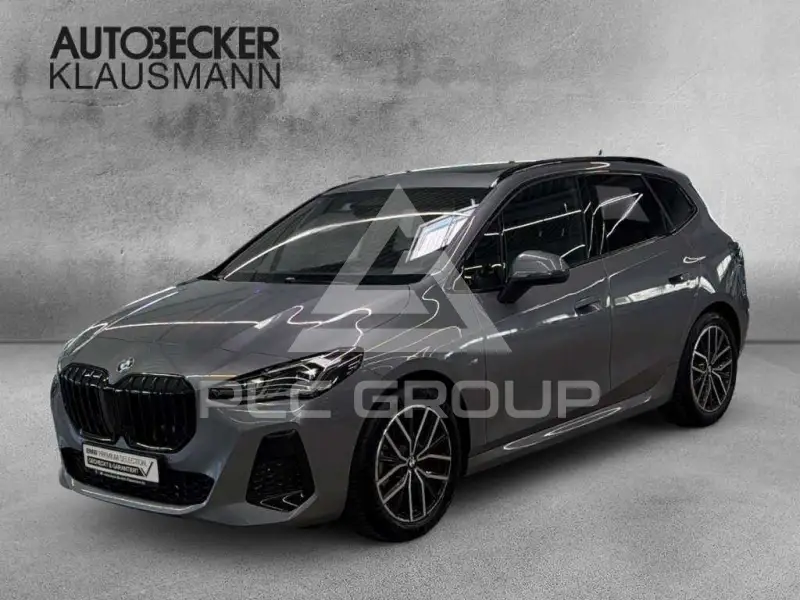 2025 BMW 220
