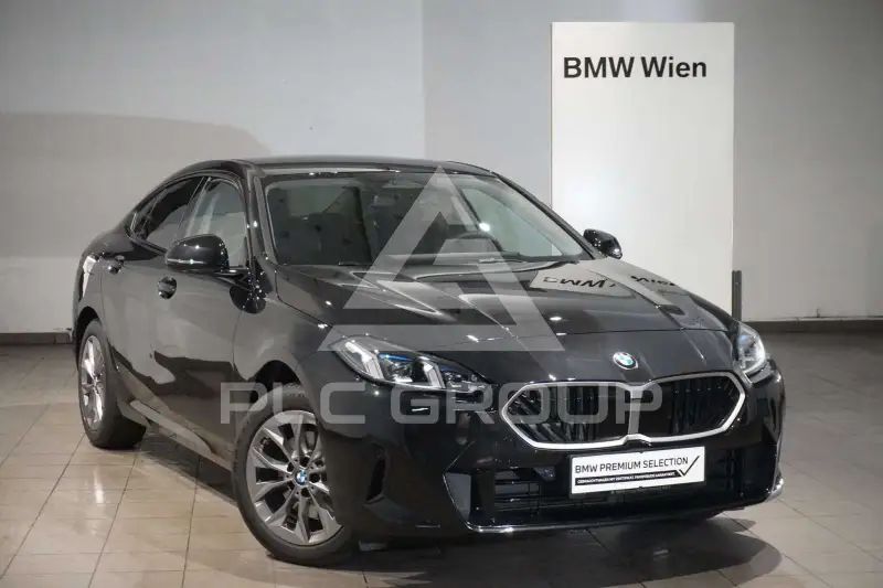 2025 BMW 220