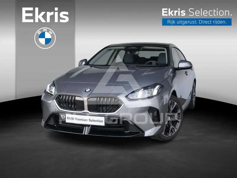 2025 BMW 220