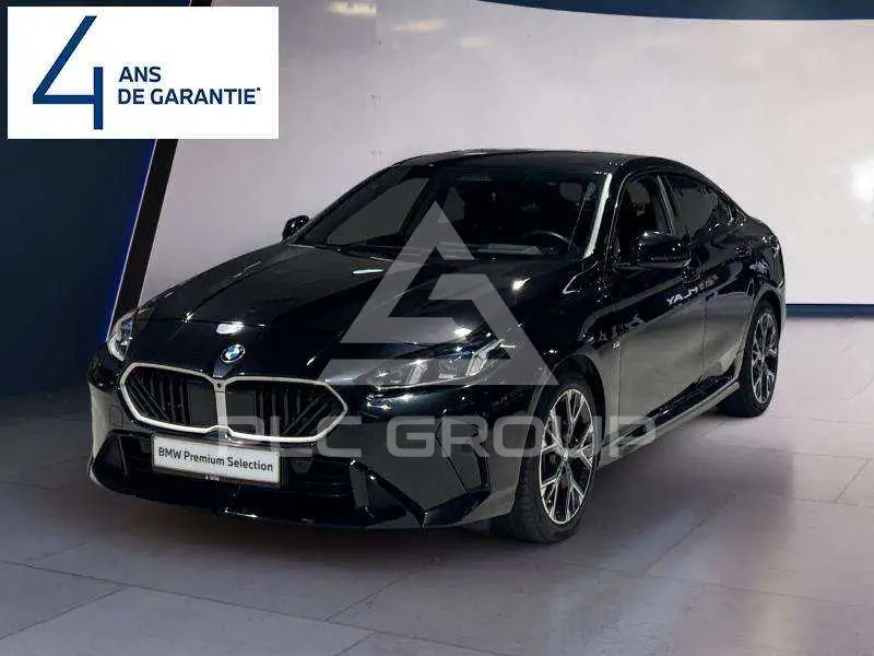 2025 BMW 220