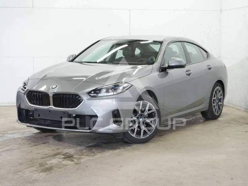 2025 BMW 220