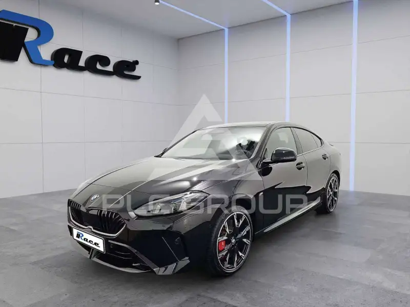 2025 BMW 220
