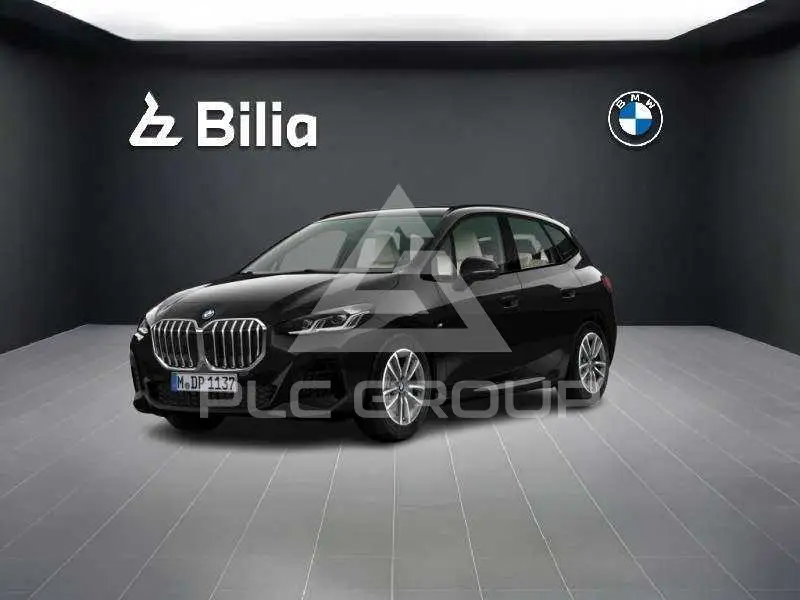 2025 BMW 220
