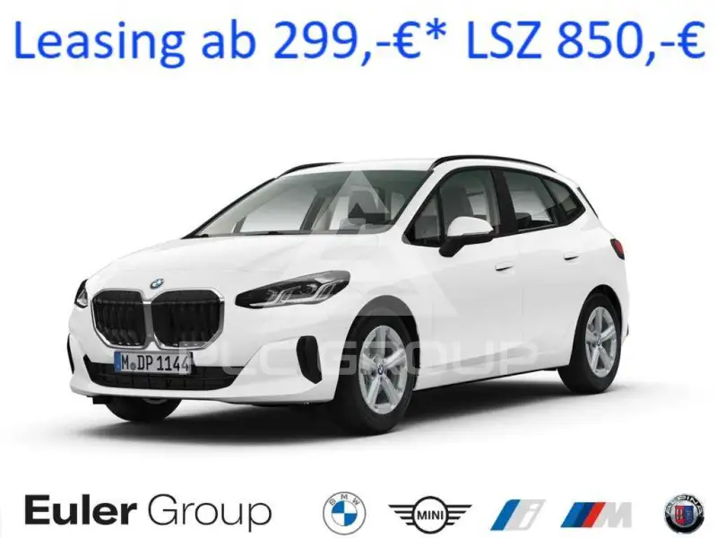 2025 BMW 220