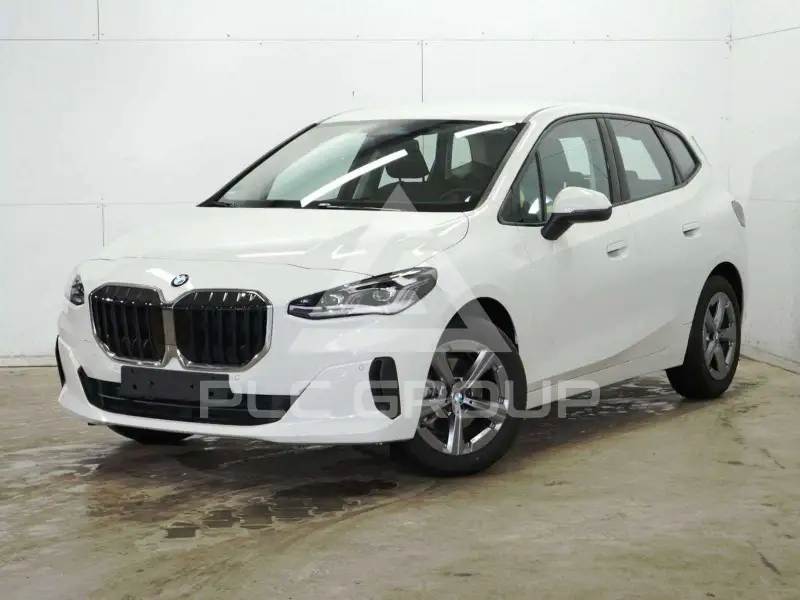 2025 BMW 220