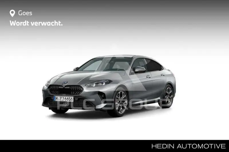 2026 BMW 220