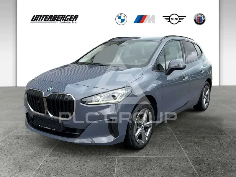 2025 BMW 220