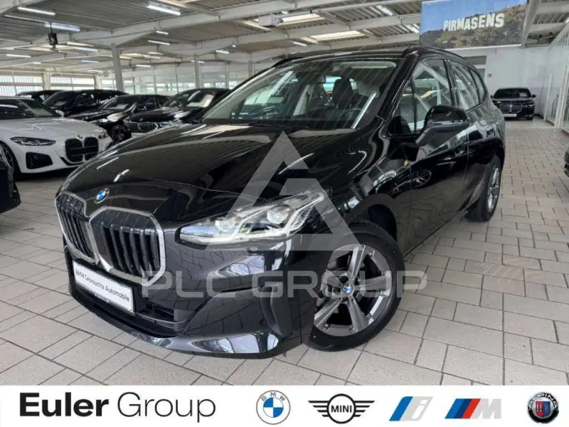 2025 BMW 220