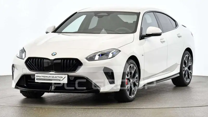 2025 BMW 220