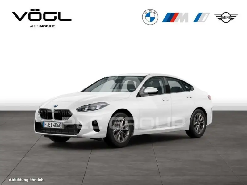 2025 BMW 220
