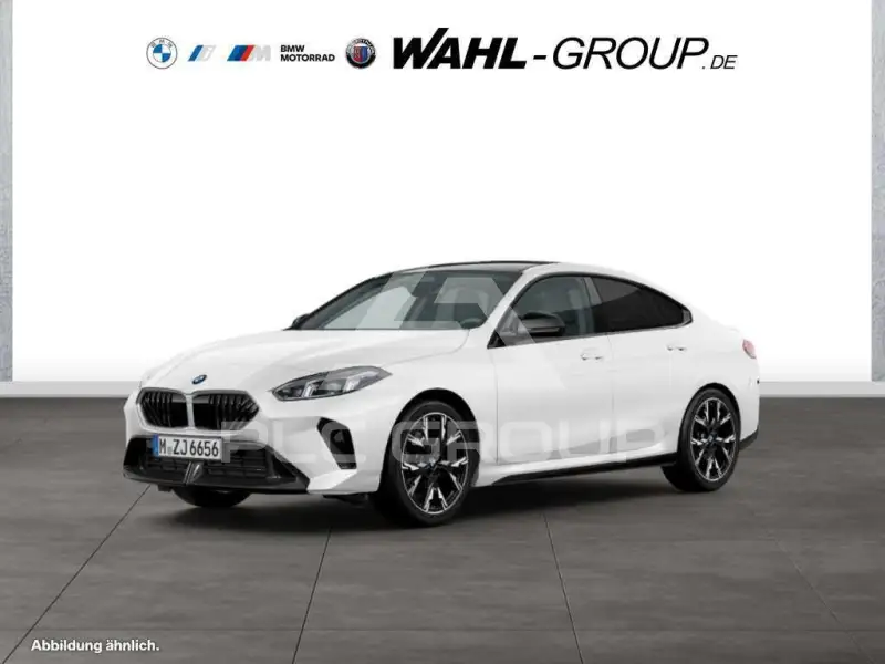 2025 BMW 220