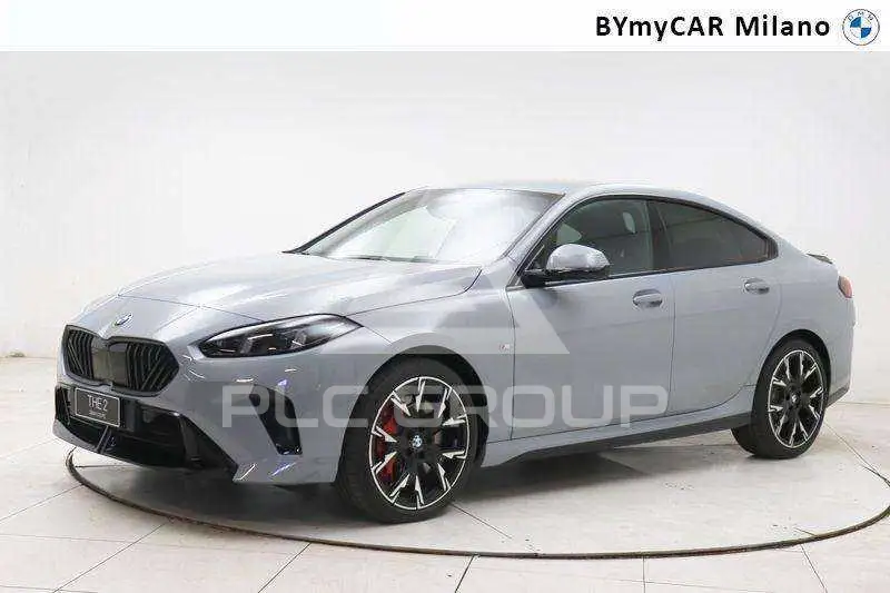 2025 BMW 220