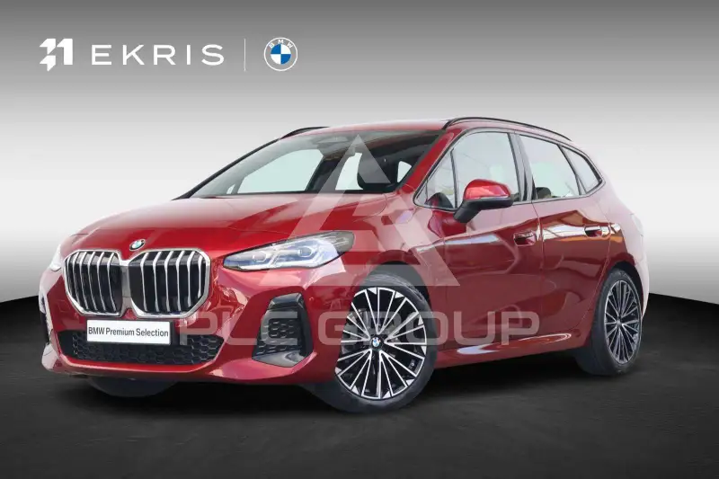 2025 BMW 220