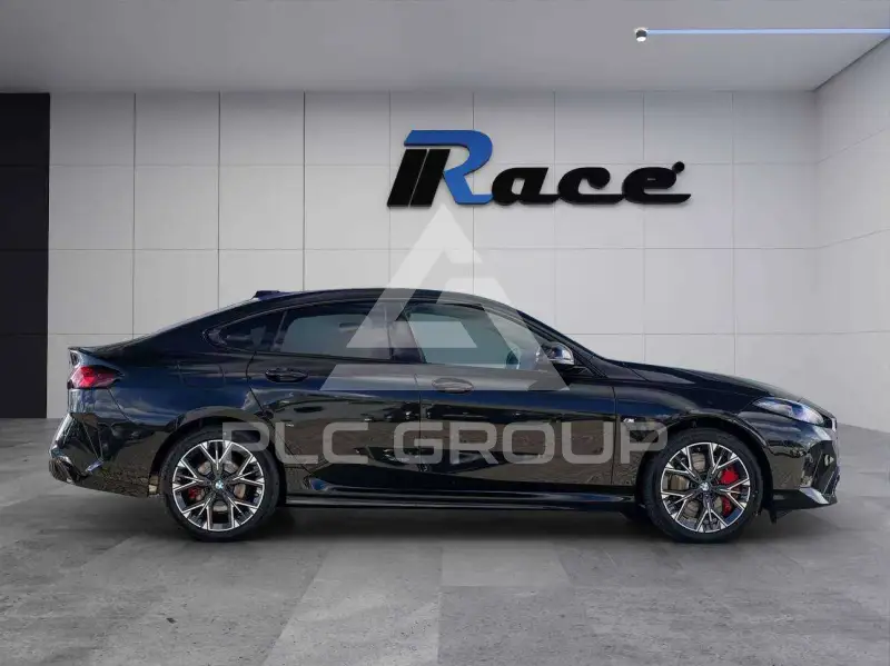 2025 BMW 220
