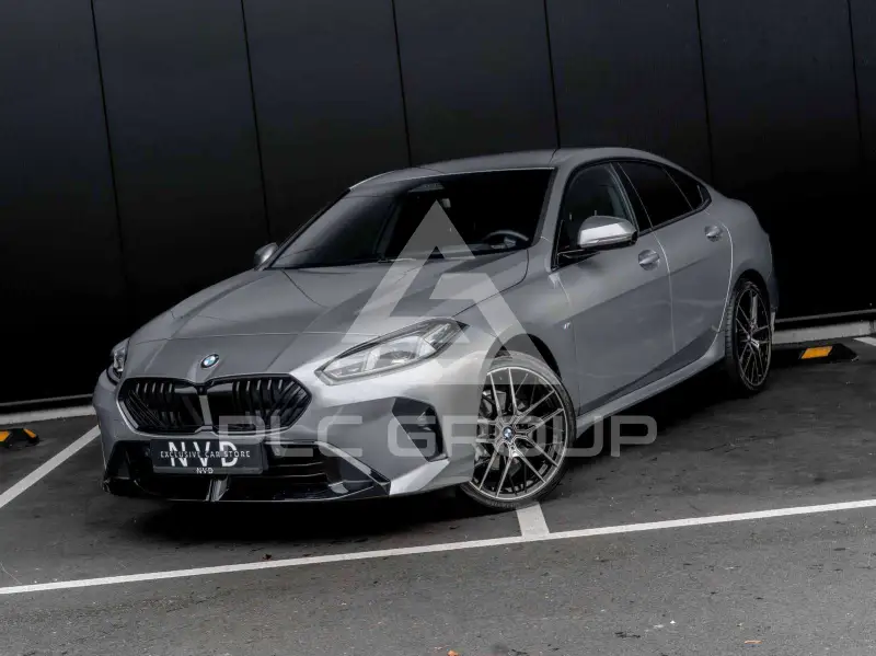 2025 BMW 220