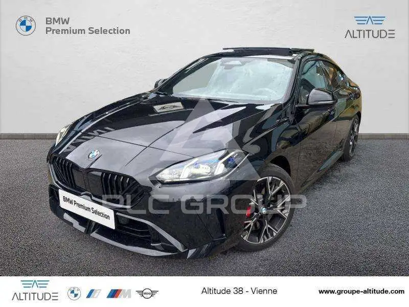 2025 BMW 220