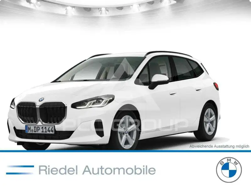 2025 BMW 220