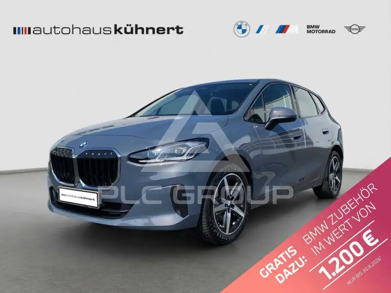 2025 BMW 220
