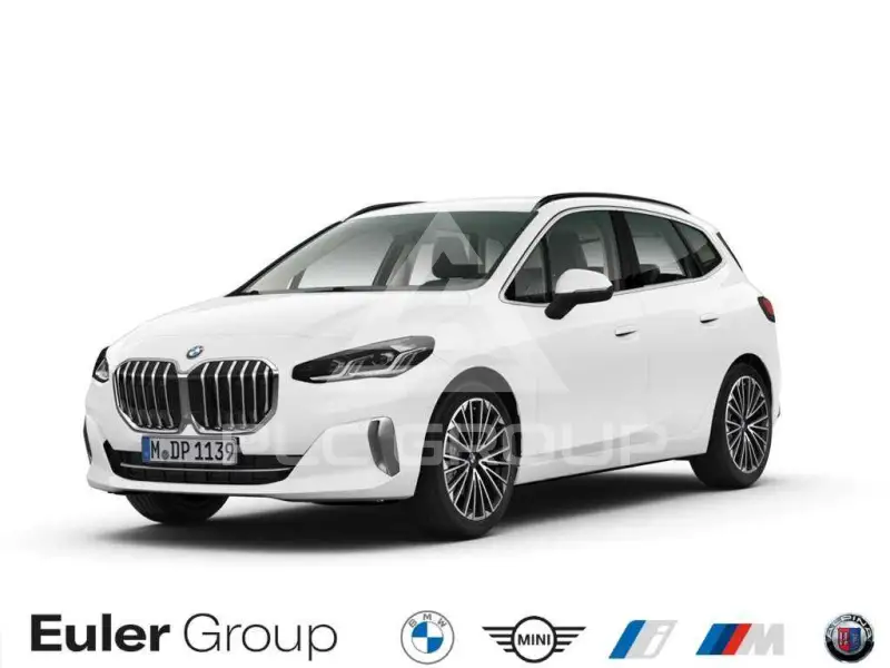 2025 BMW 220