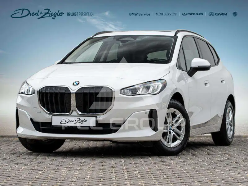 2025 BMW 220