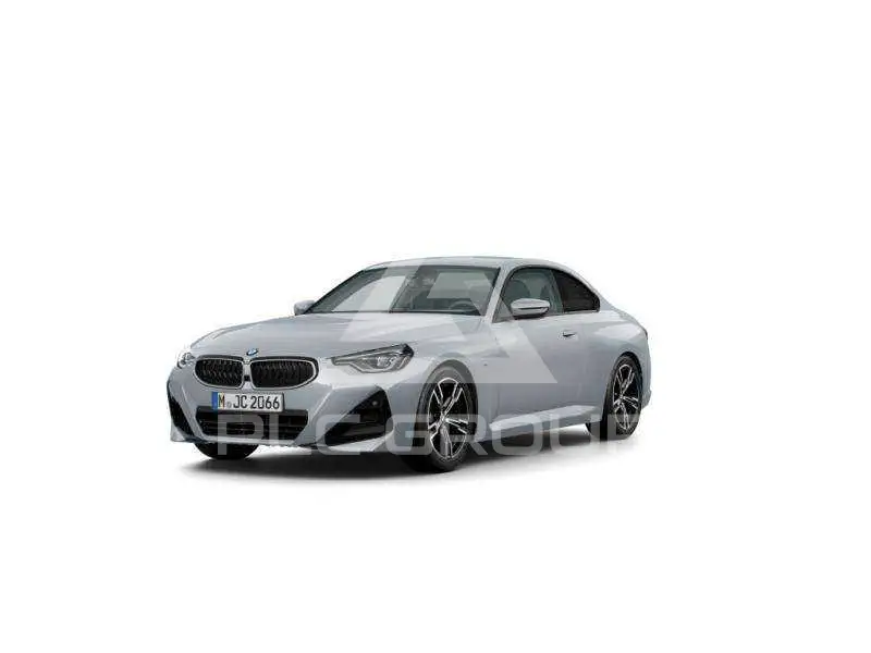 2025 BMW 220