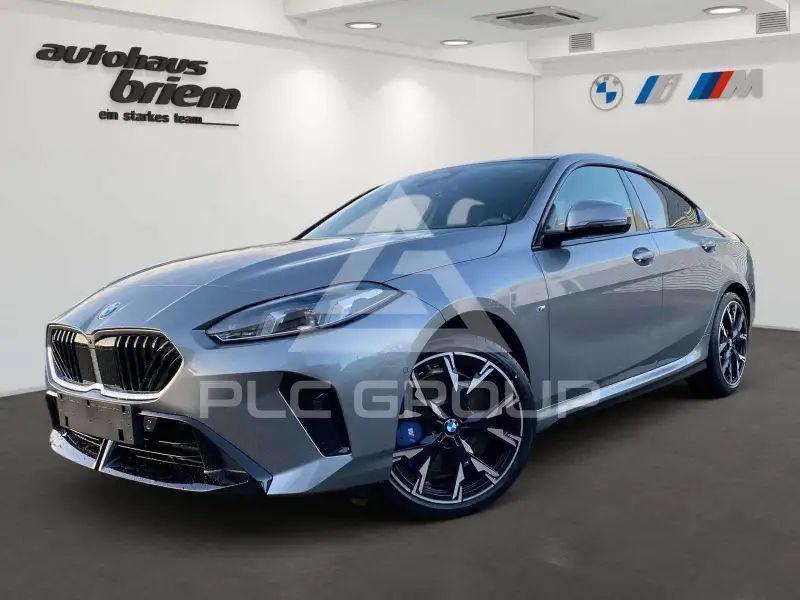 2025 BMW 220