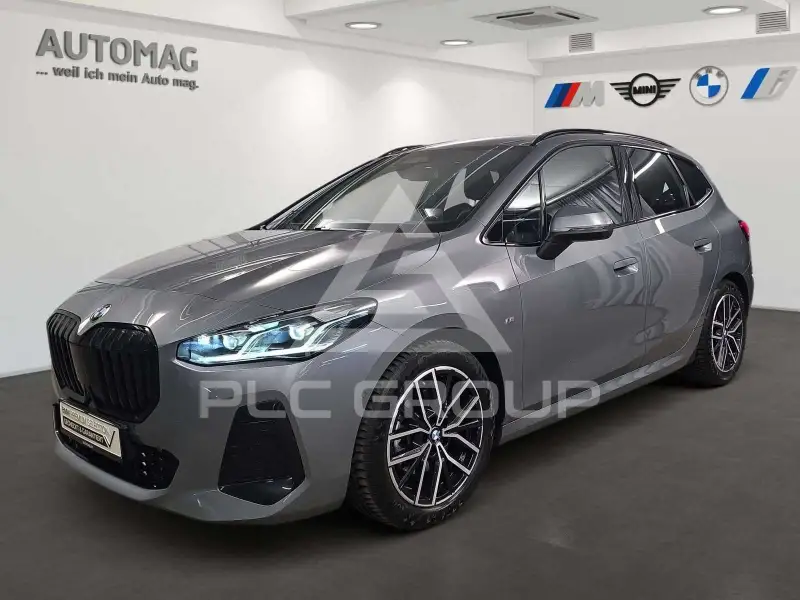 2025 BMW 220