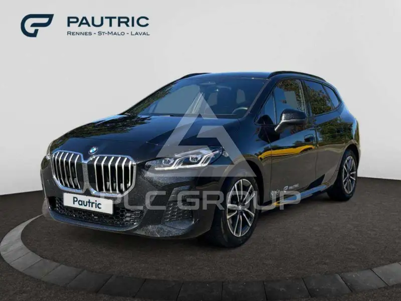 2025 BMW 220