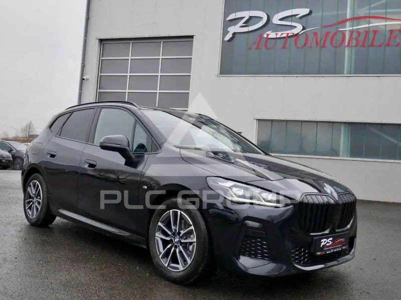 2025 BMW 220