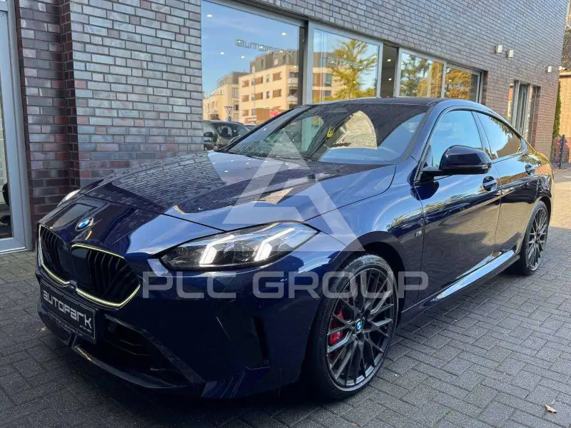 2025 BMW 220