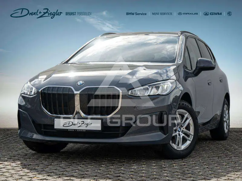 2025 BMW 220