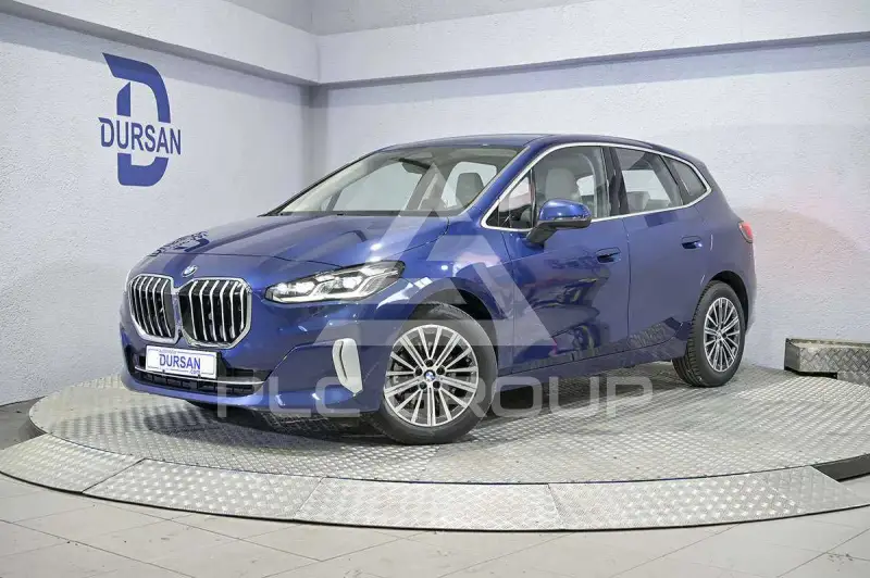 2025 BMW 220