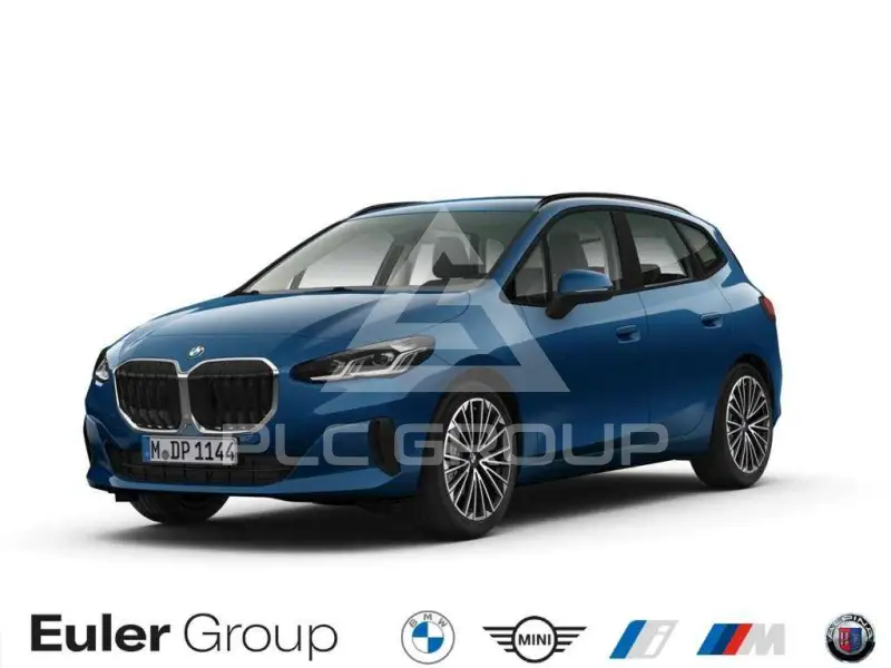 2025 BMW 220