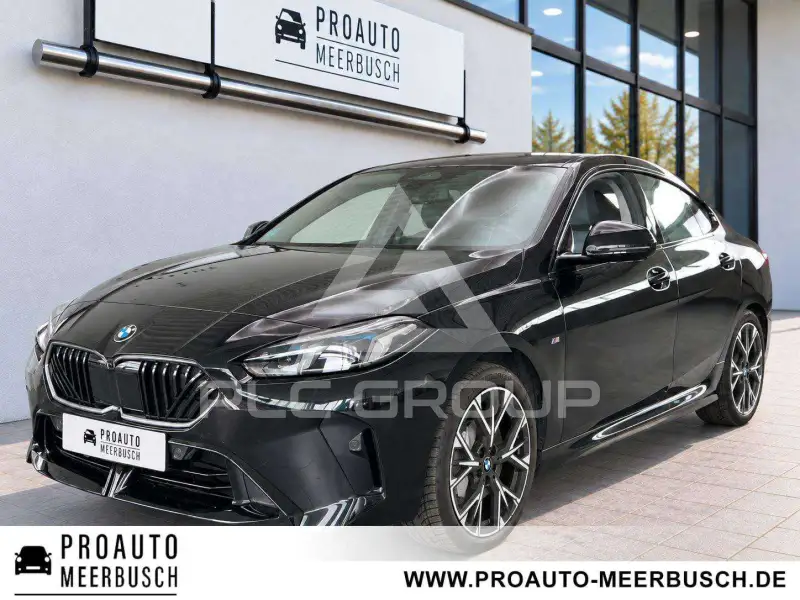 2025 BMW 220