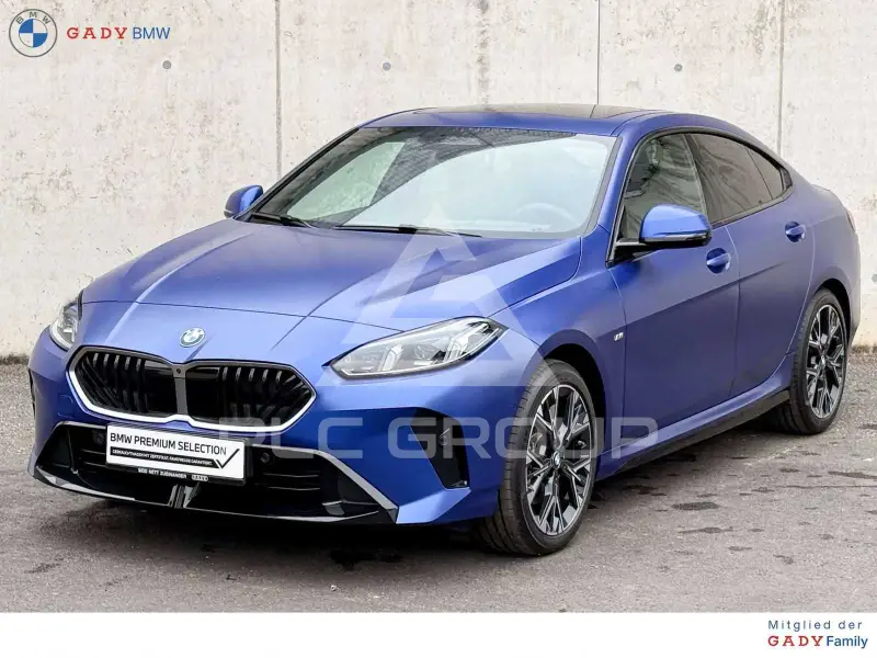 2025 BMW 220