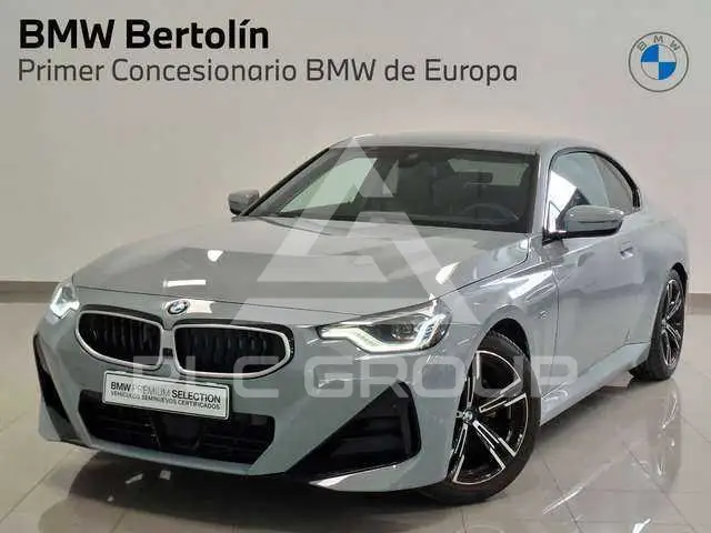 2025 BMW 220