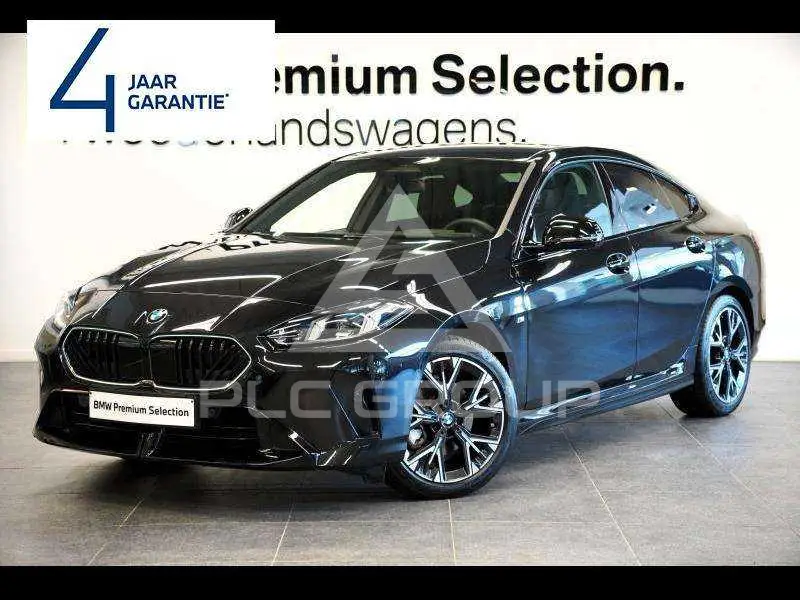 2025 BMW 220