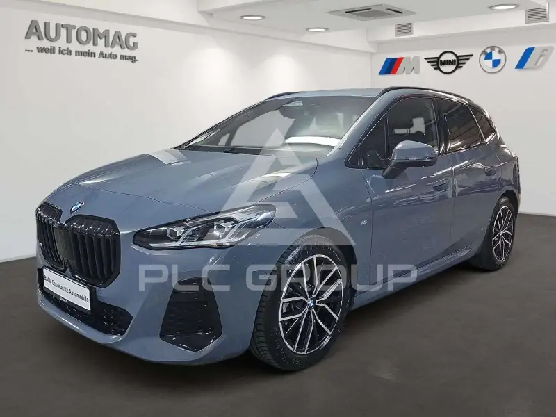 2025 BMW 220