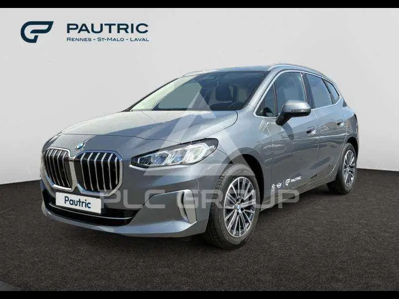 2025 BMW 220