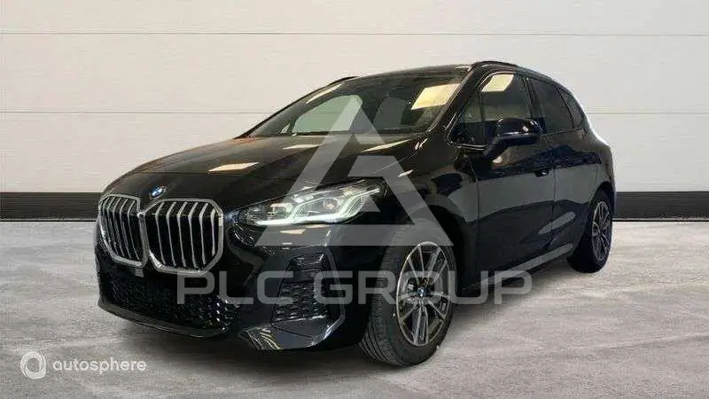 2025 BMW 220