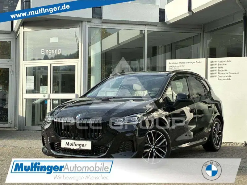 2025 BMW 220