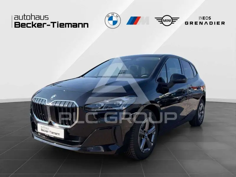 2025 BMW 220