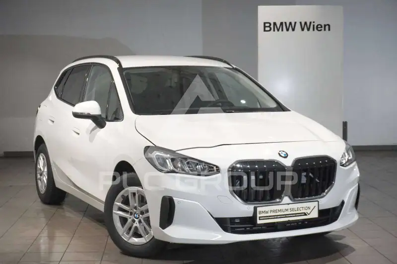 2025 BMW 216