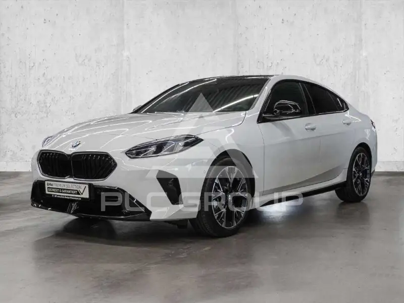 2025 BMW 216