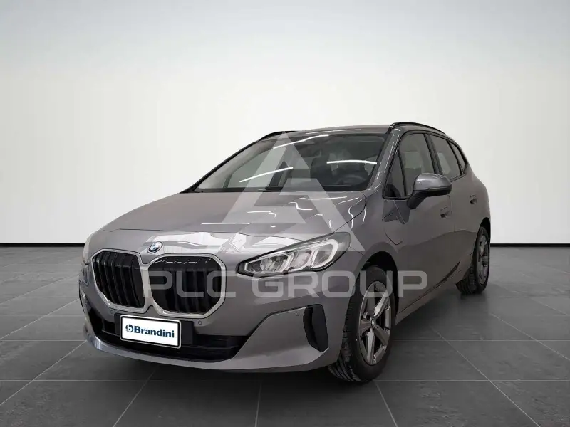2025 BMW 225